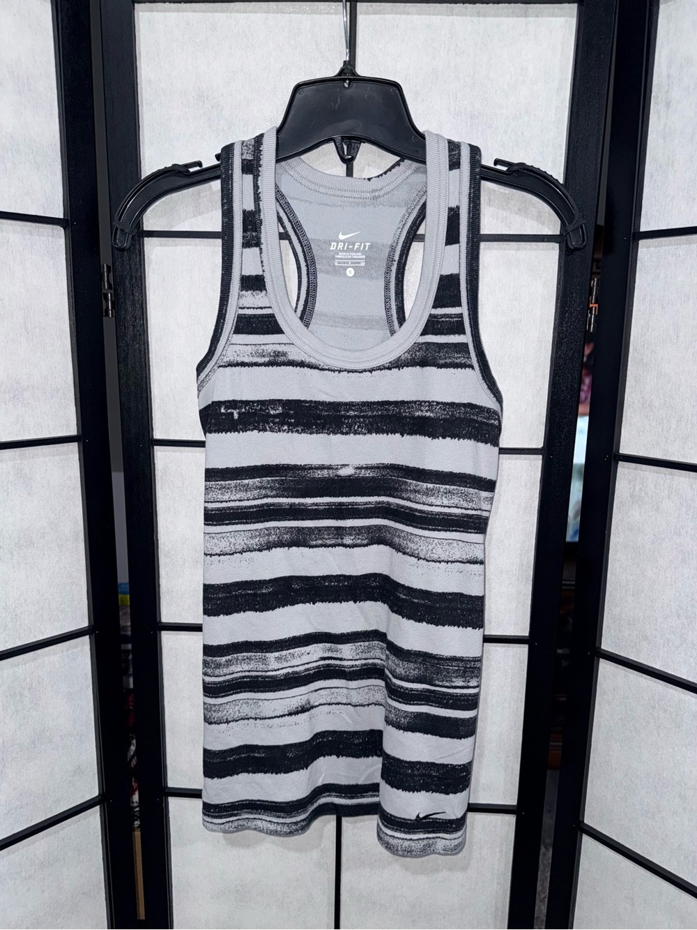 Nike Dri-FIT Racerback Tank Top Gray Black Striped Women’s Small (002)